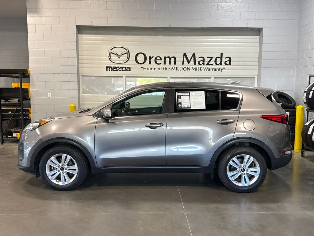 Used 2018 Silver Kia LX image 25
