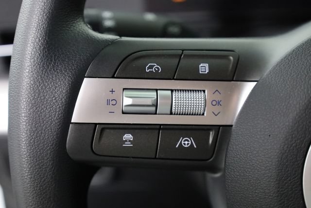 Used 2026 White Hyundai SE image 19