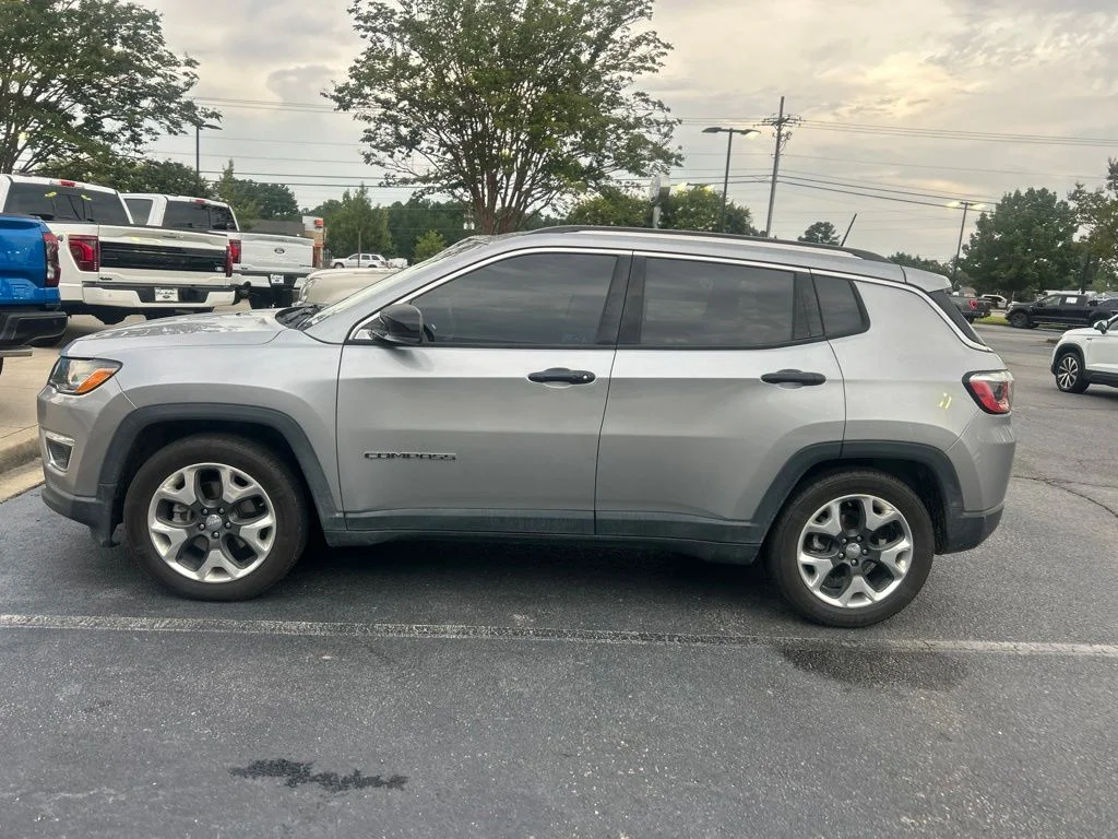 Used 2019 Silver Jeep Limited image 2