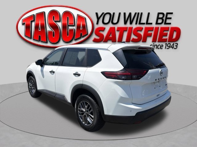 Used 2024 White Nissan S image 8