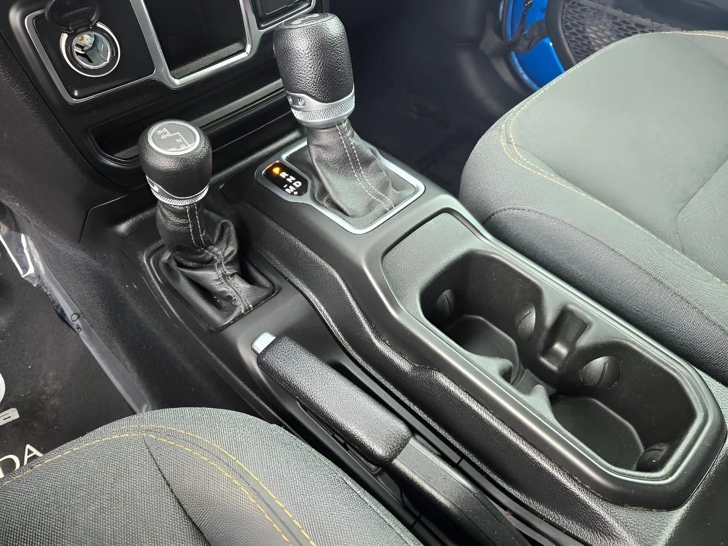 Used 2024 Hydro Blue Pearlcoat Jeep Sport image 21