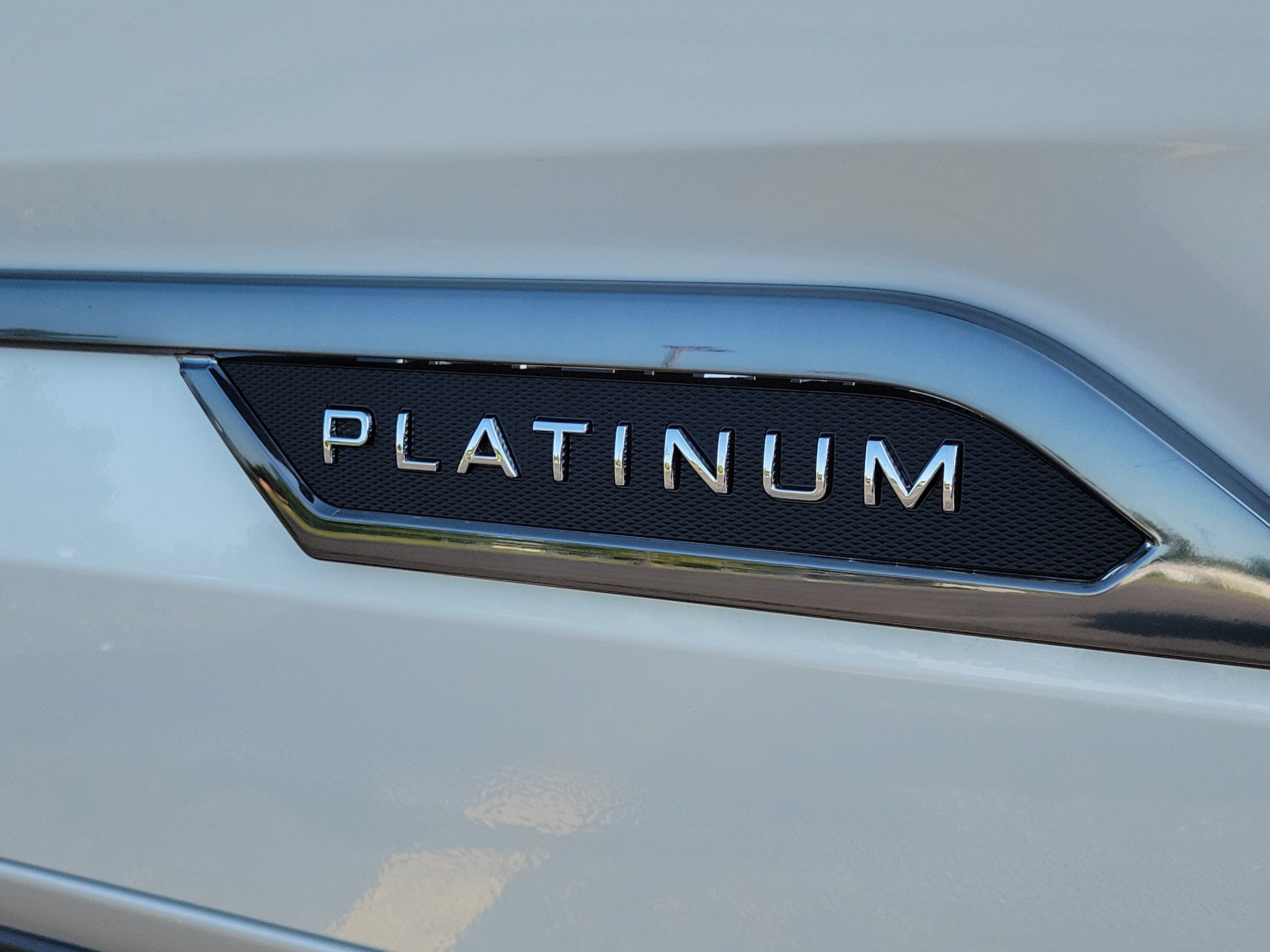 New 2026 Wind Chill Pearl <sup>1</sup> Toyota Tundra Platinum image 7