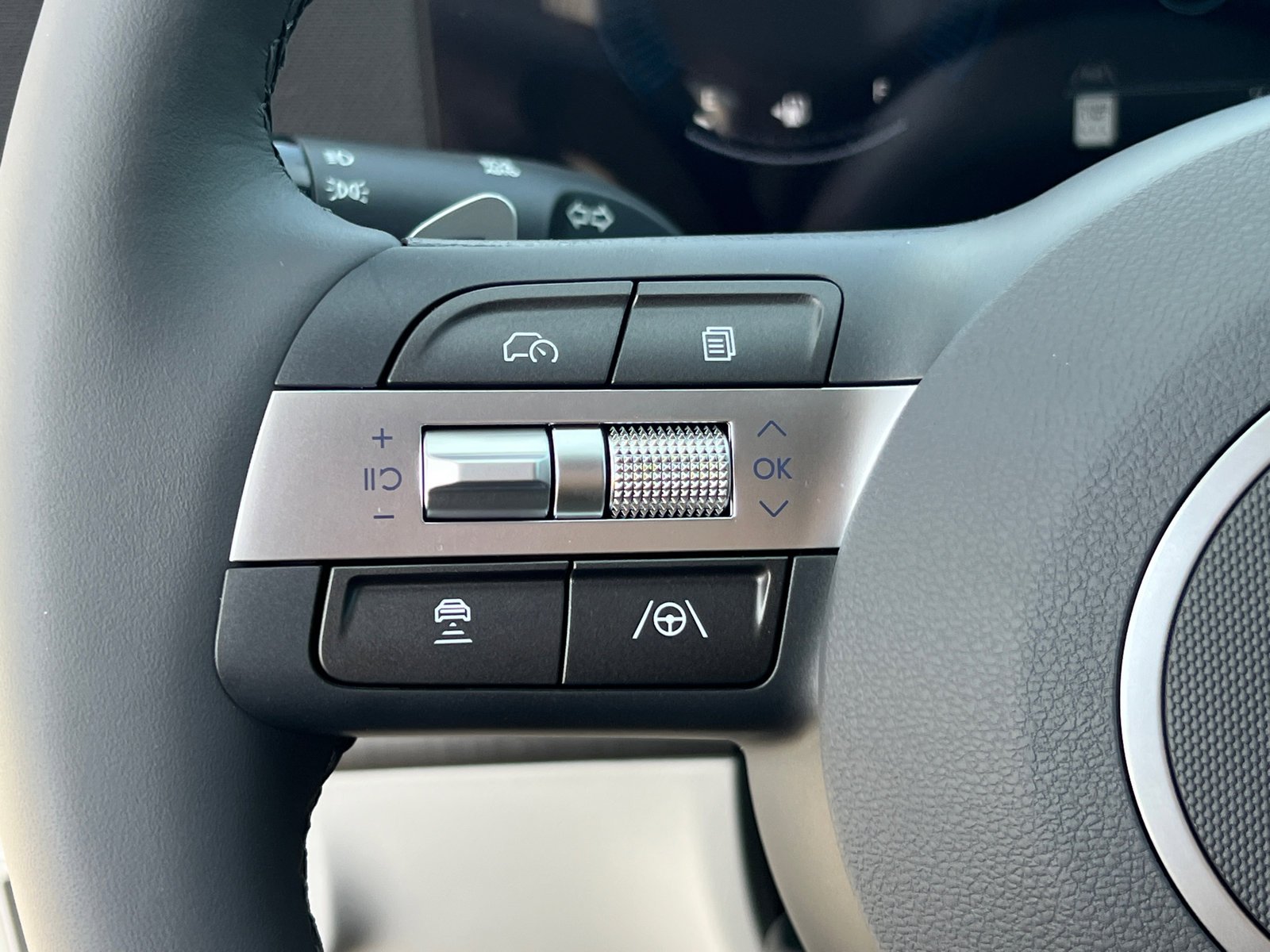 New 2026 Abyss Black Pearl Hyundai SEL Premium image 19