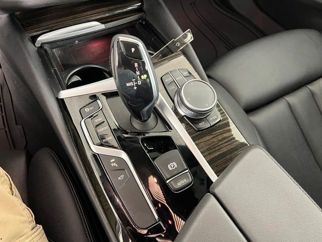 Used 2019 Silver BMW 530i image 32