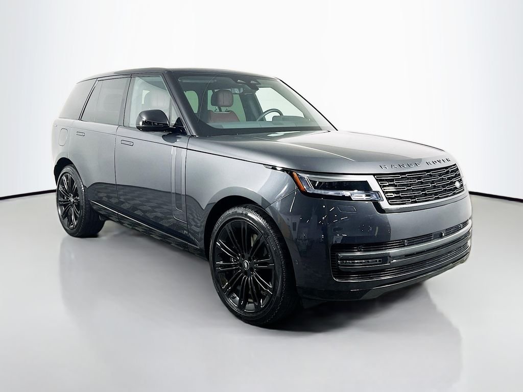 Used 2025 Carpathian Grey Prem Met Land Rover SE image 3