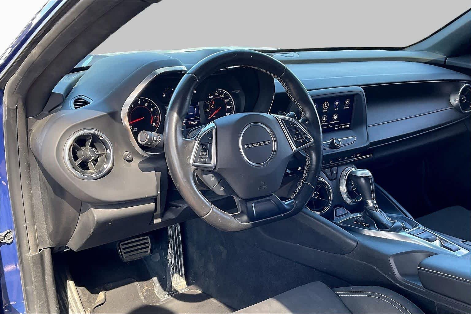 Used 2020 RIVERSIDE BLUE METALLIC Chevrolet 1LT image 16