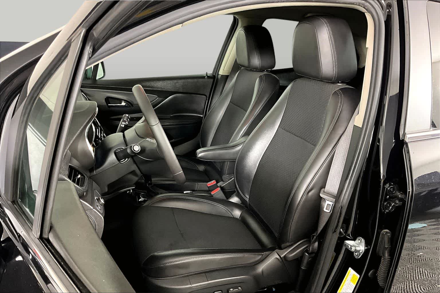 2022 Buick Encore Preferred - Photo 8