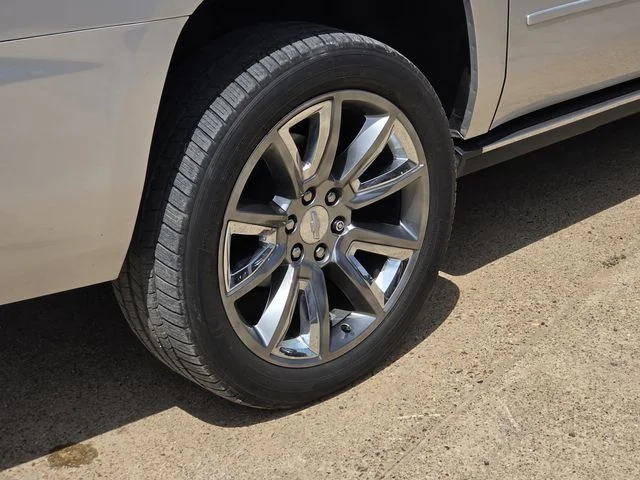 Used 2019 Silver Chevrolet Premier image 12