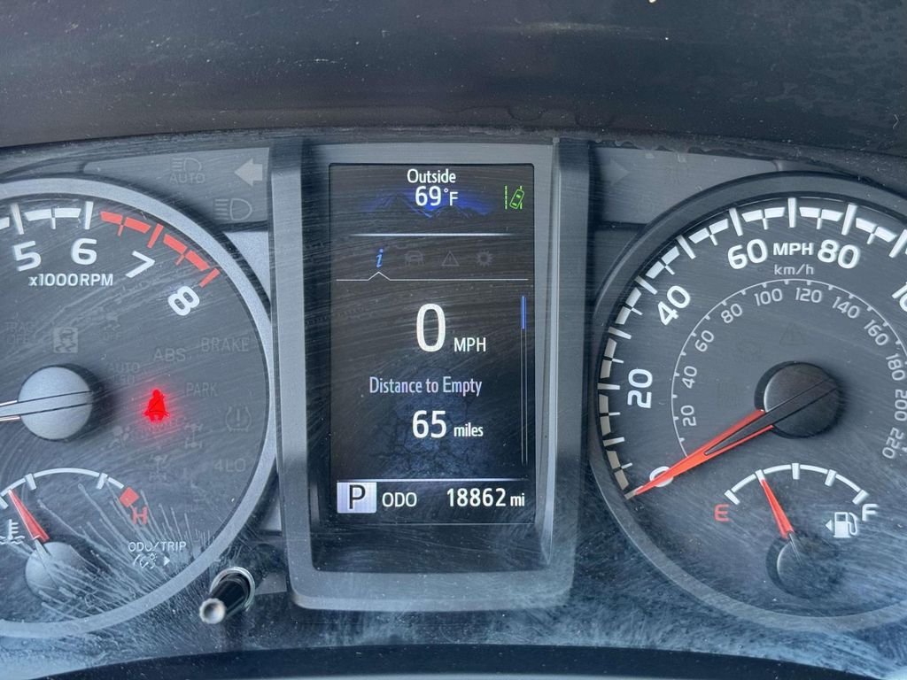 Used 2023 Silver Toyota SR image 12
