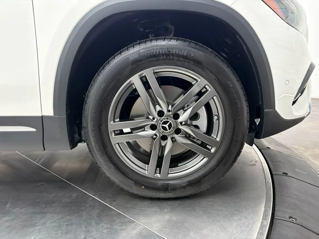 New 2026 White Mercedes-Benz GLA 250 image 9