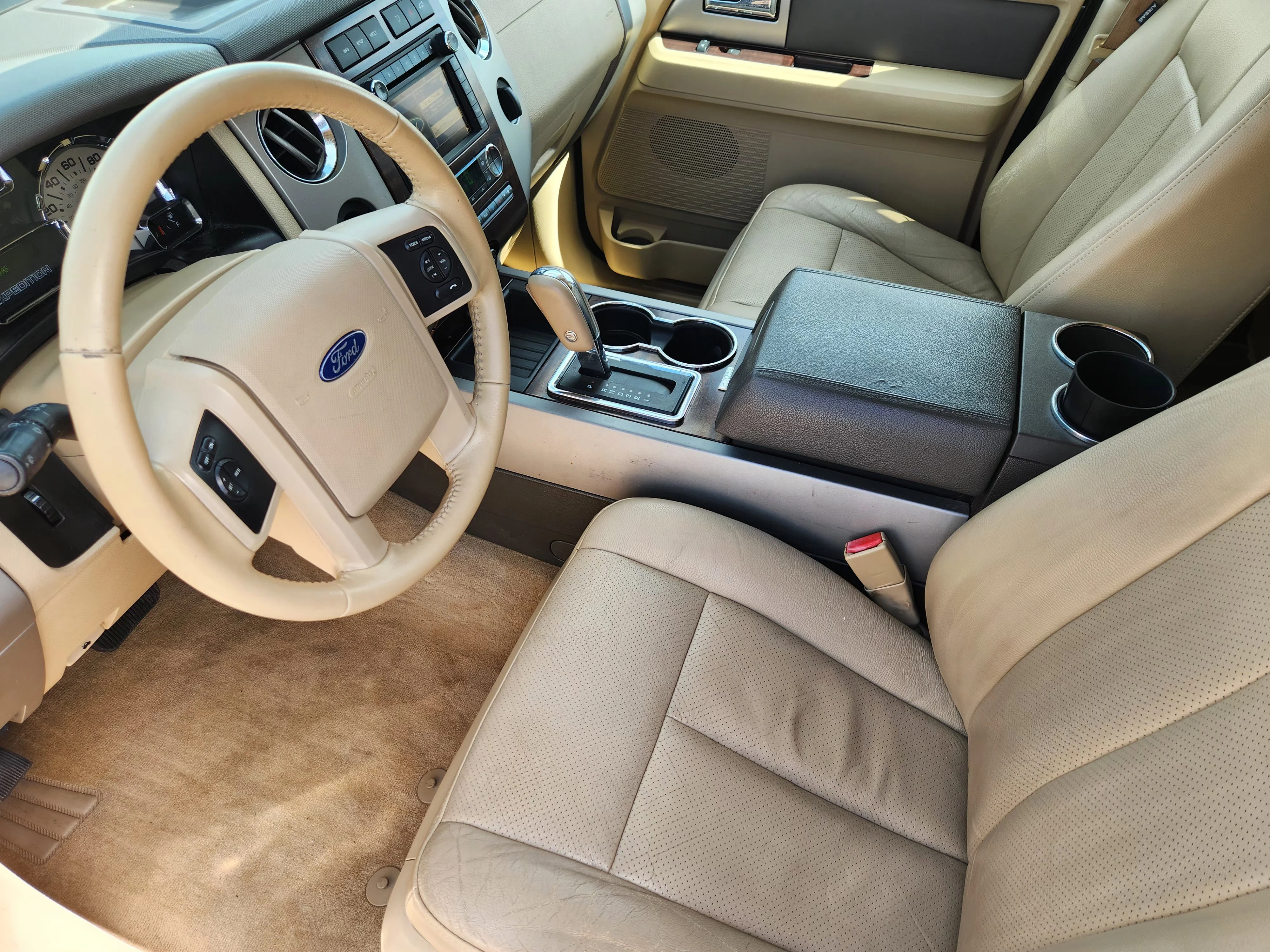 Used 2013 Blue Ford XLT image 14