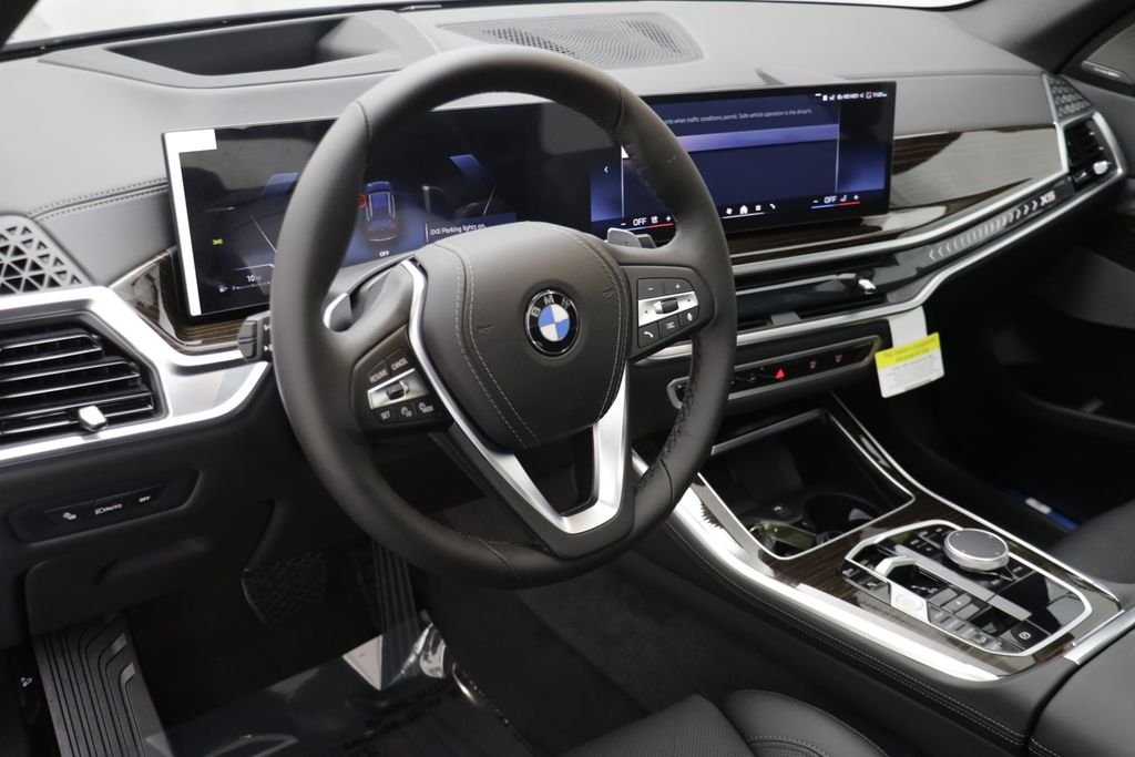 New 2026 Black Sapphire Metallic BMW xDrive40i image 7