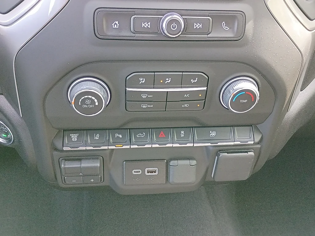 Used 2025 Slate Gray Metallic Chevrolet Custom image 24