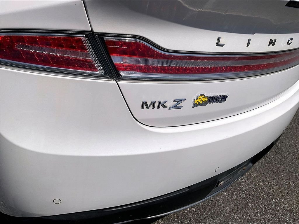 Used 2017 White Lincoln Reserve image 29