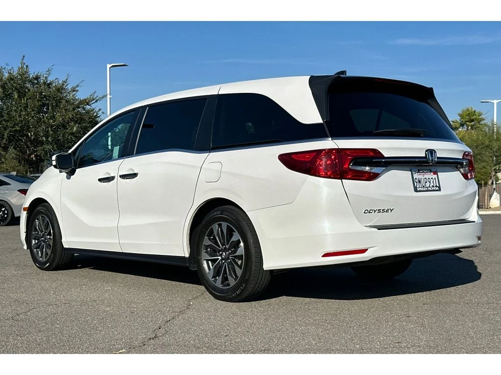 Used 2024 Platinum White Pearl Honda EX-L image 3