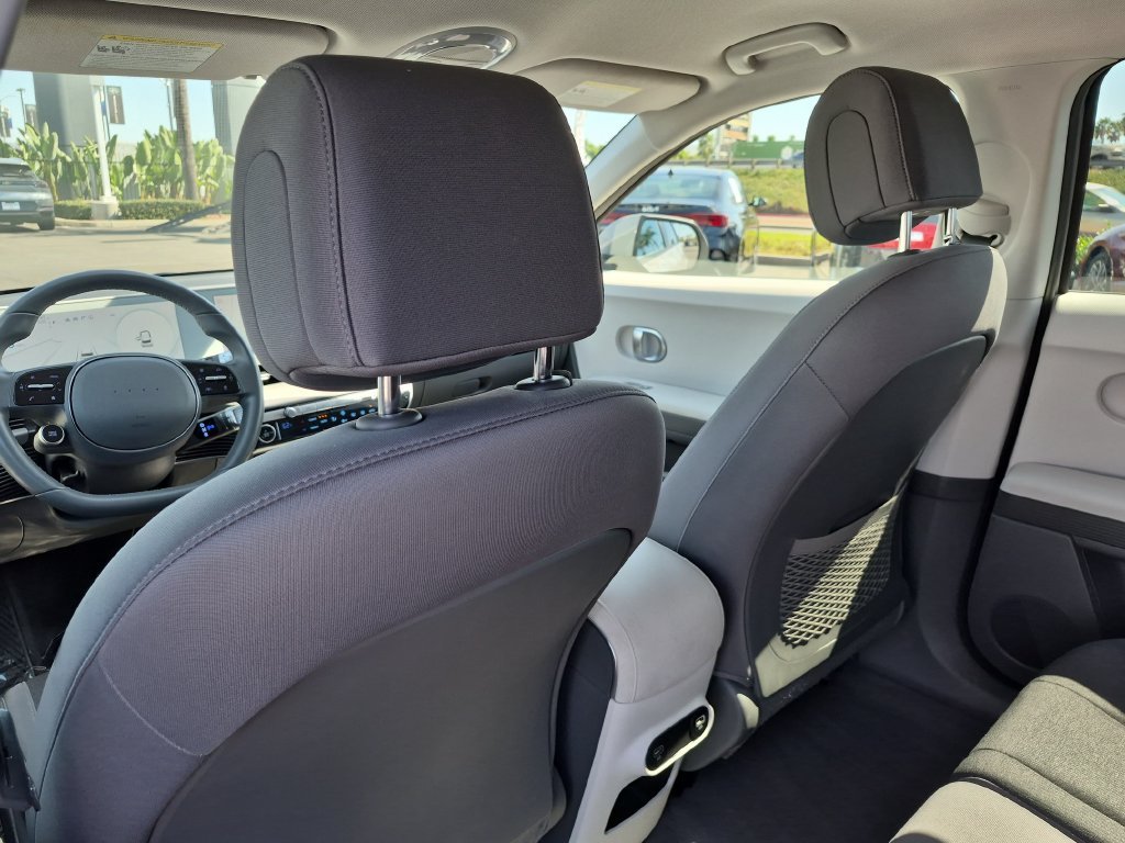 2024 Hyundai IONIQ 5 SE - Photo 28