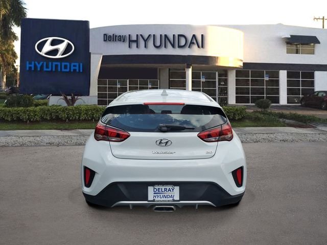 Used 2020 White Hyundai 2.0 Premium image 5