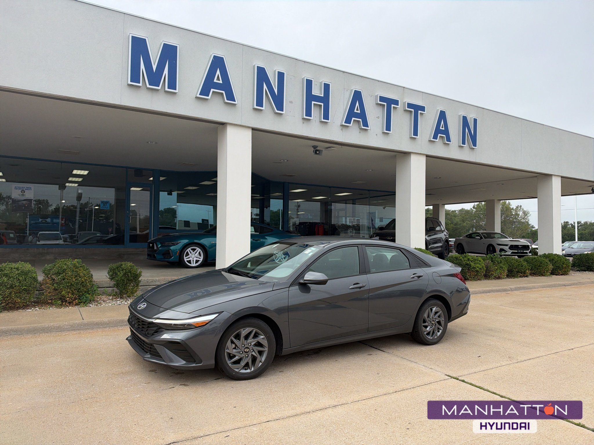 Used 2024 Ecotronic Gray Hyundai SEL image 1