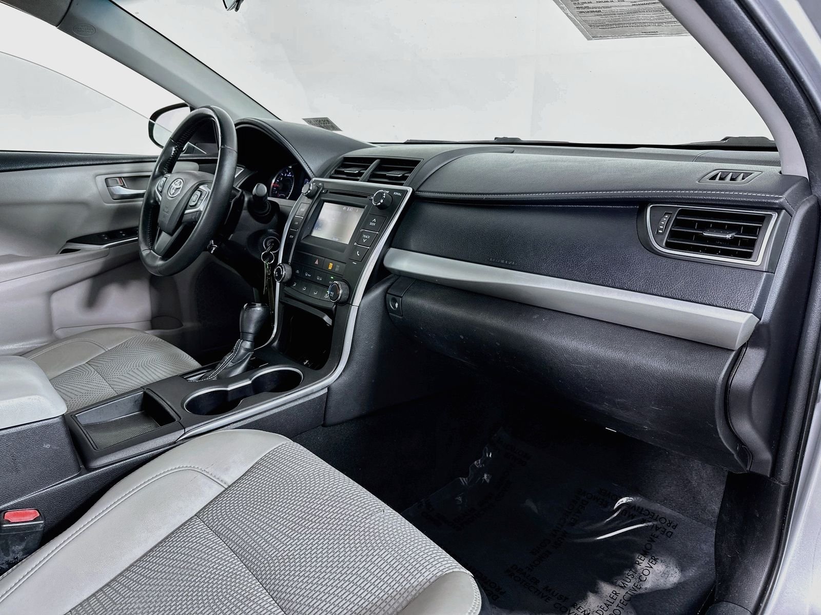 Used 2016 Celestial Silver Metallic Toyota SE image 26