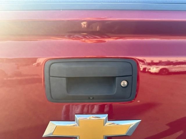 Used 2018 Red Chevrolet LT image 13