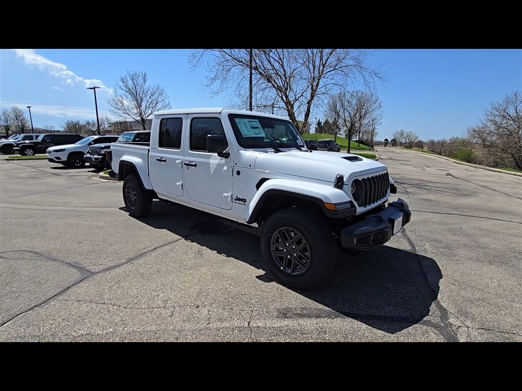 New 2026 Bright White Clear-Coat Exterior Paint Jeep Sport S image 11