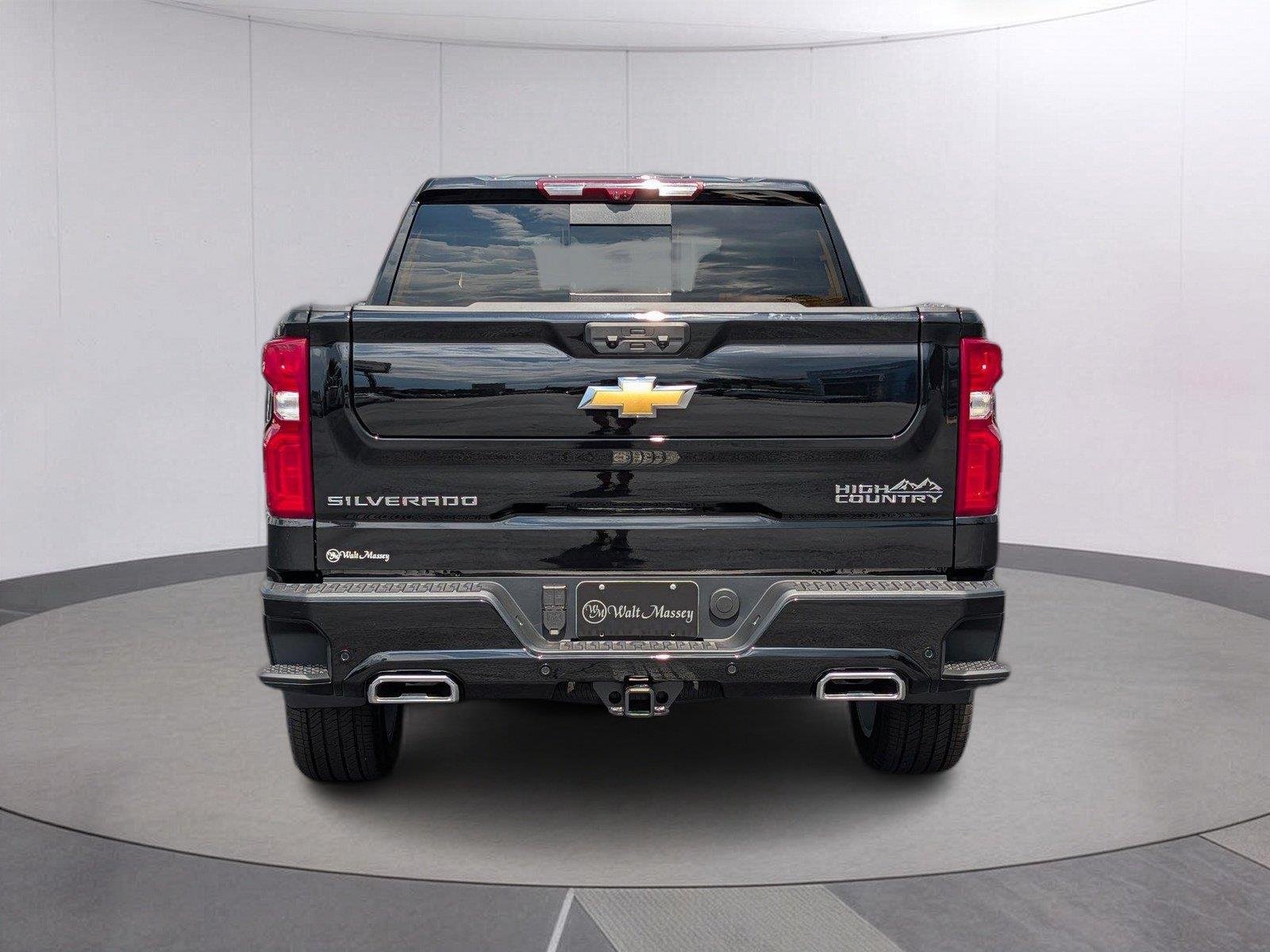 New 2026 Black Chevrolet High Country image 4