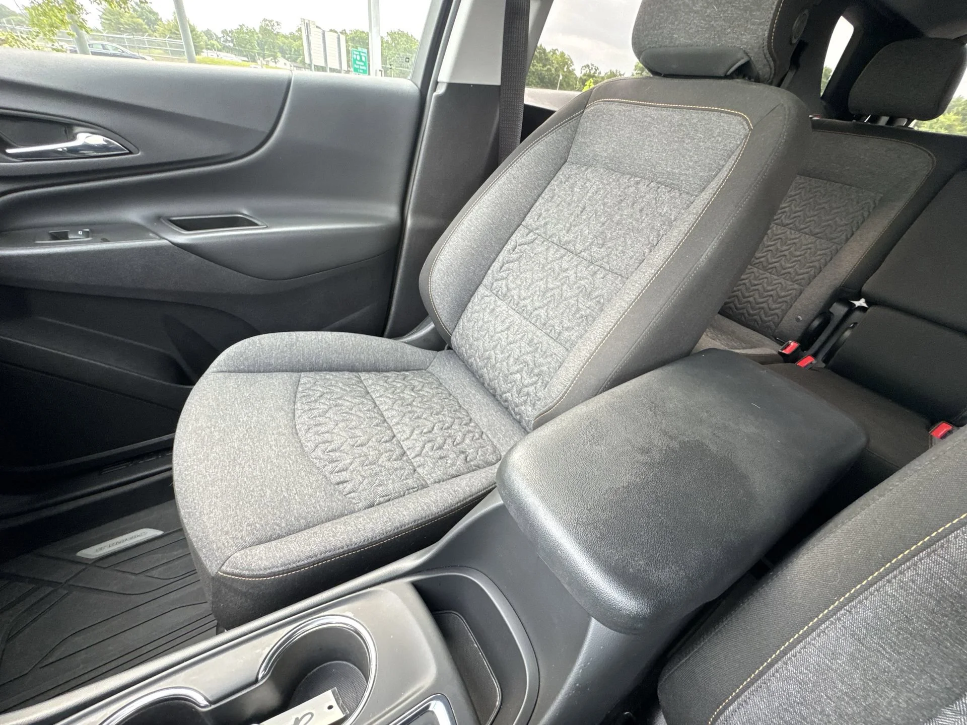 2024 Chevrolet Equinox LT - Photo 20