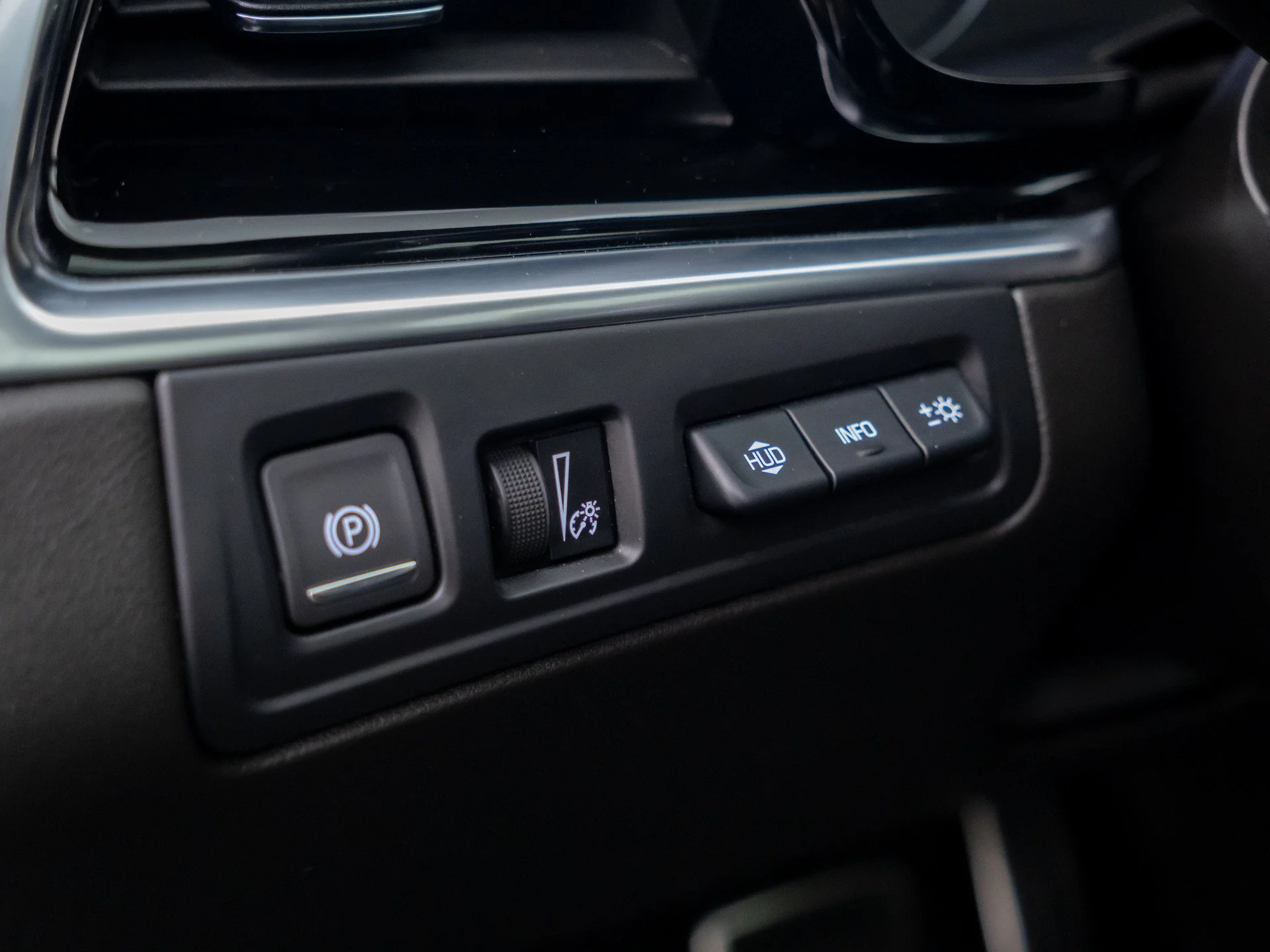 Used 2024 Black Cadillac Sport image 23