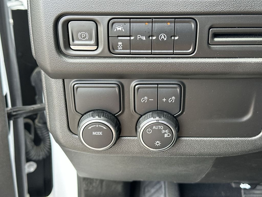Used 2023 Summit White Chevrolet LT image 18
