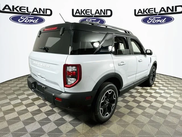 New 2026 White Ford Outer Banks image 3