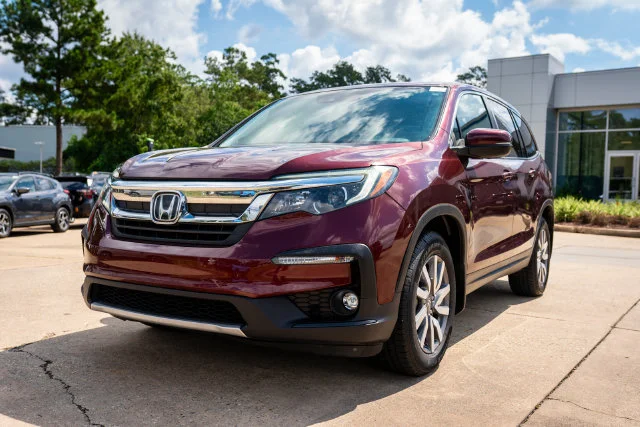 Used 2019 Deep Scarlet Pearl Honda EX-L image 12