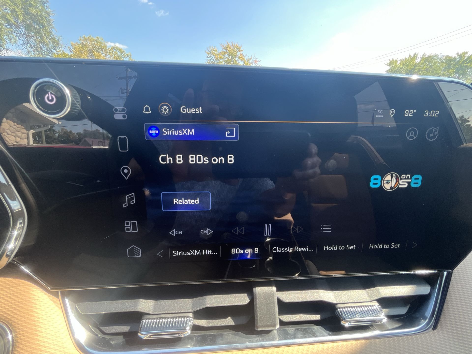 New 2026 Polar White Tricoat Chevrolet ACTIV image 38