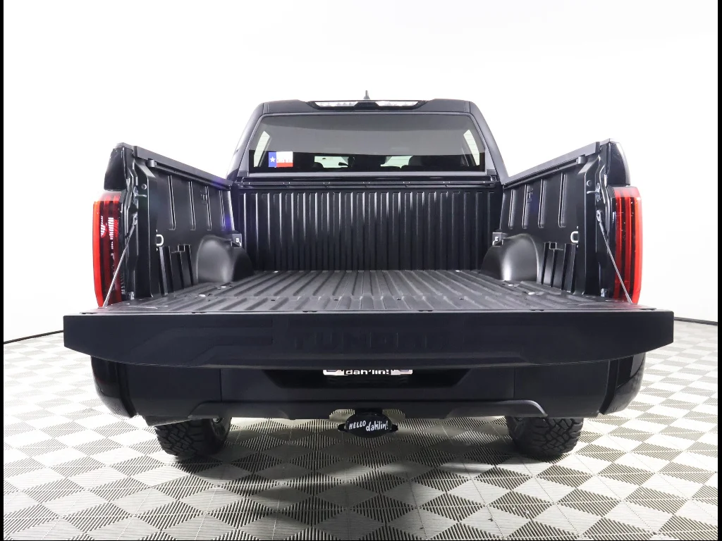 2026 Toyota Tundra SR5 - Photo 15