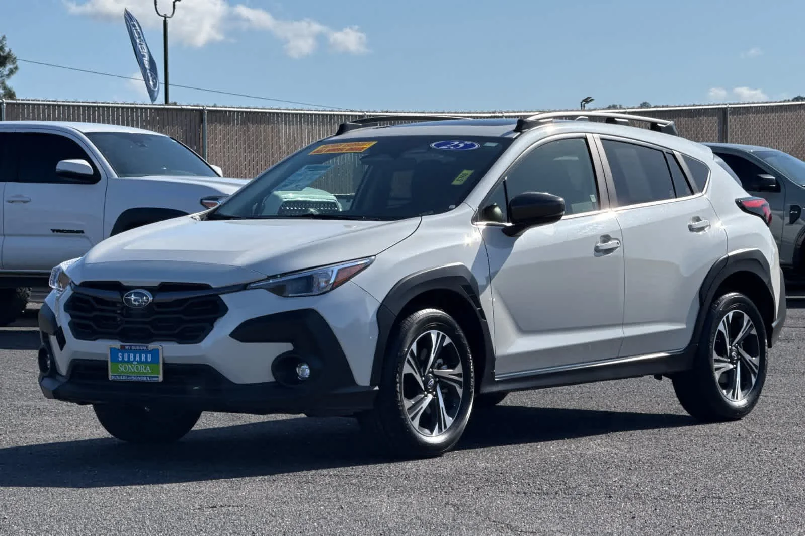 Used 2025 Crystal White Pearl Subaru Premium image 7