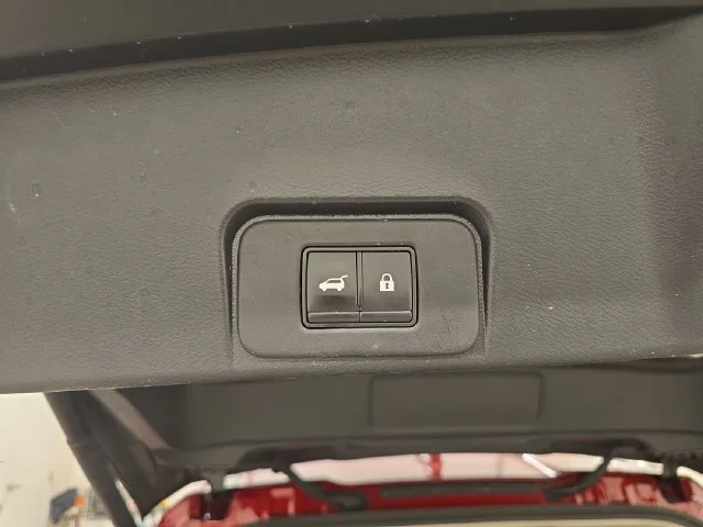 Used 2021 Scarlet Ember Nissan SV image 16