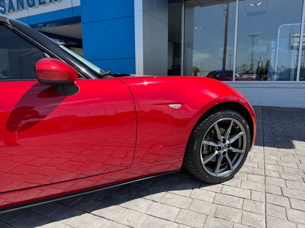 Used 2016 Red Mazda Grand Touring image 13