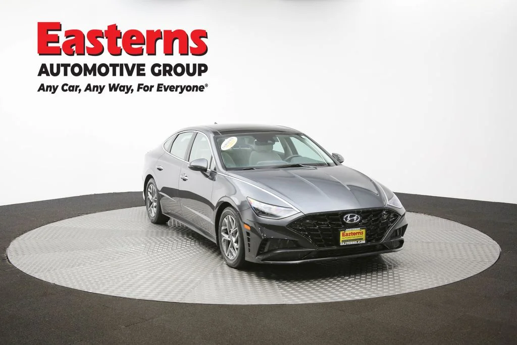 Used 2023 Gray Hyundai SEL image 54