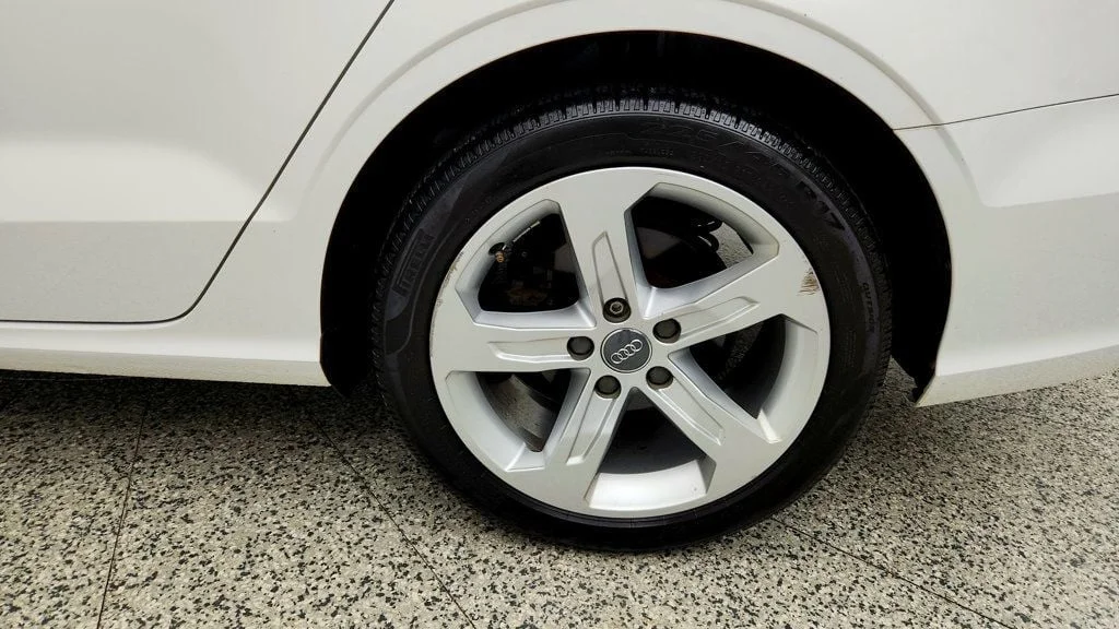 Used 2018 Ibis White Audi 2.0 TFSI Premium quattro AWD image 9