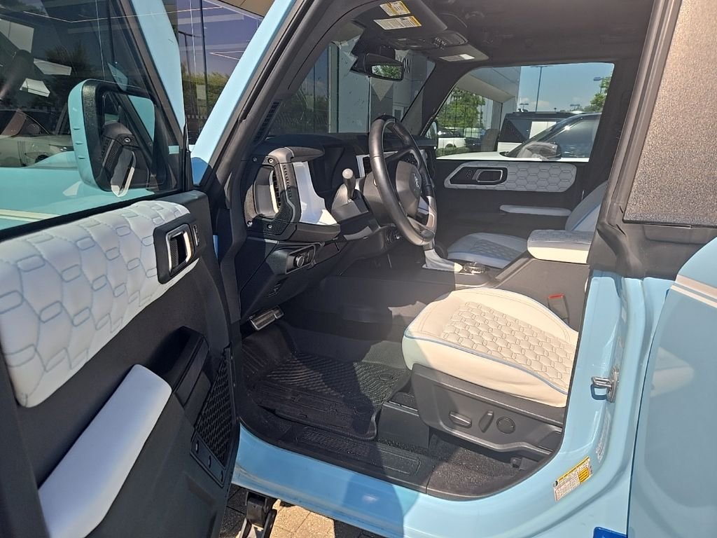 Used 2024 Blue Metallic Ford Outer Banks image 11