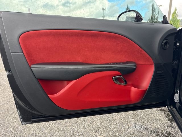 Used 2016 Pitch Black Clearcoat Dodge SRT Hellcat image 16