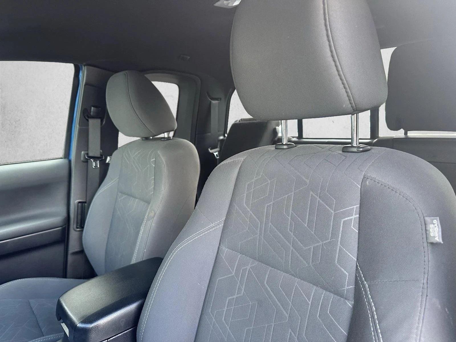 Used 2017 Blue Toyota SR5 image 11