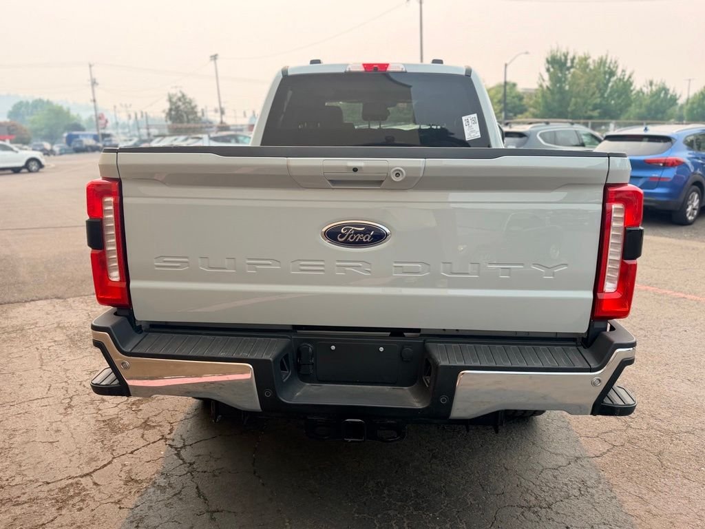 Used 2025 Gray Ford Lariat image 7