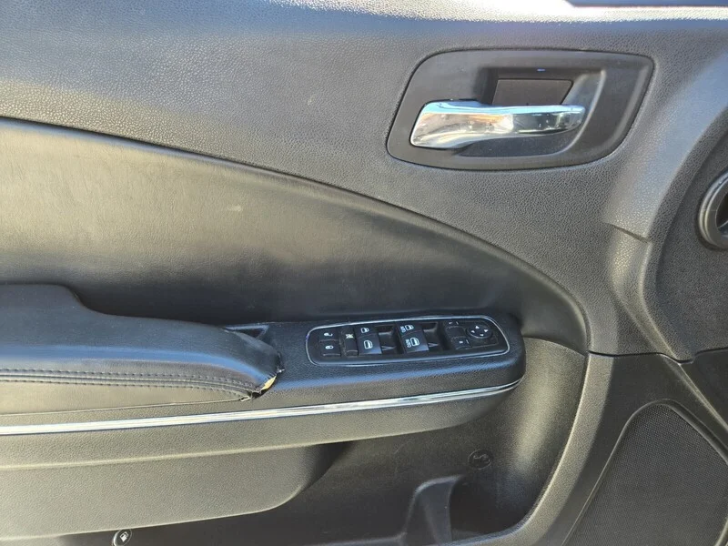 Used 2014 Gray Dodge SE image 14