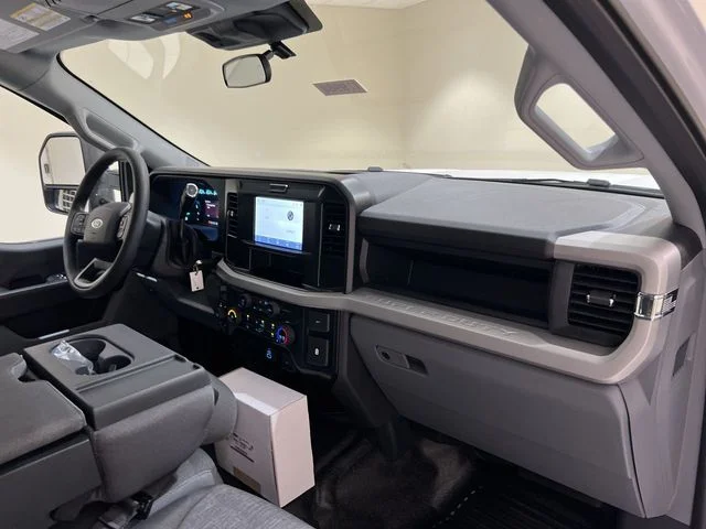 New 2026 Oxford White Ford F-250® XL image 51
