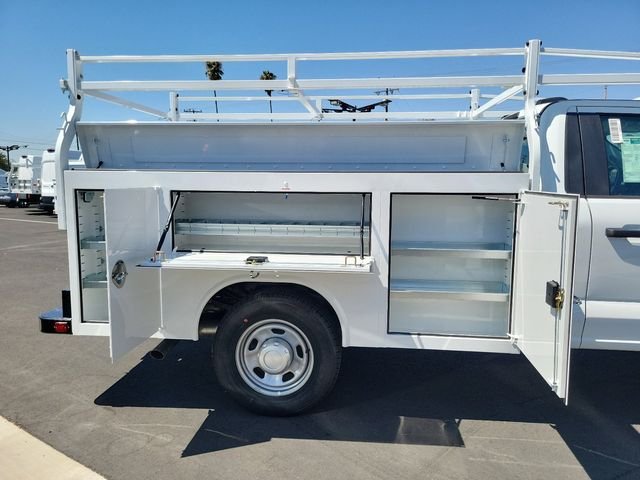 2025 Ford F-350 Super Duty Chassis Cab XL - Photo 16