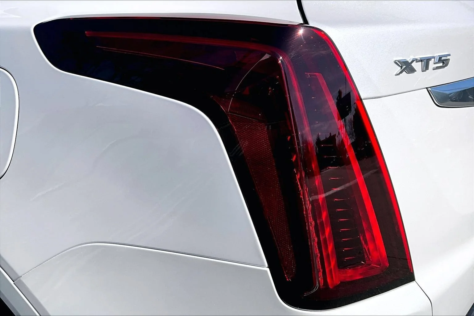 New 2026 Crystal White Tricoat Cadillac Premium Luxury image 15