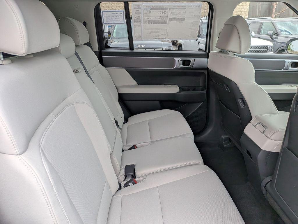 New 2026 White Hyundai SE FWD image 31