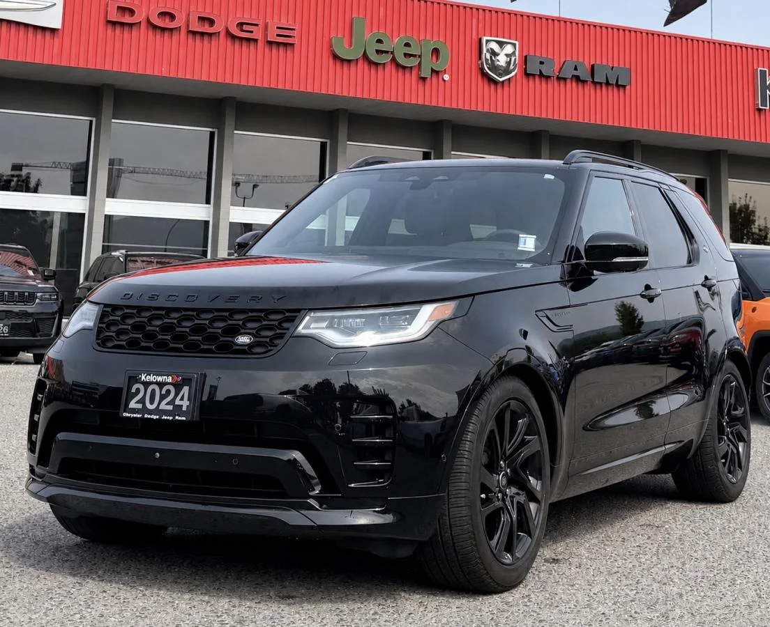 Used 2024 Black Land Rover Dynamic Se image 1