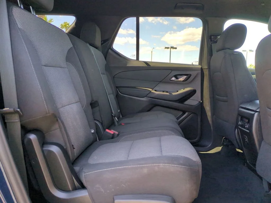 Used 2023 Northsky Blue Metallic Chevrolet LT Cloth image 33