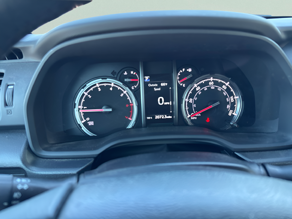 Used 2022 Green Toyota Limited image 27